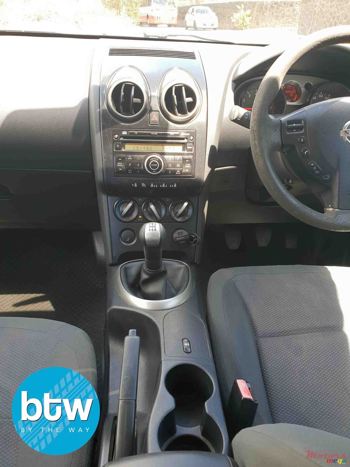 2009' Nissan Qashqai photo #4