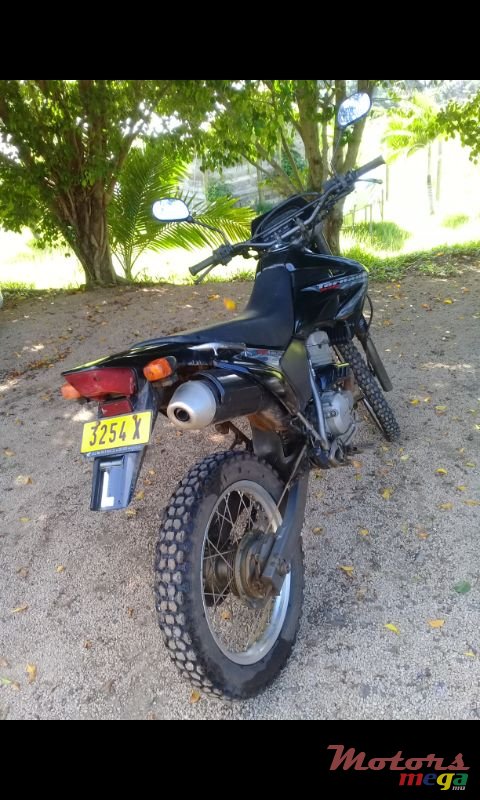 2012' Honda Xr Tornado 250 photo #3