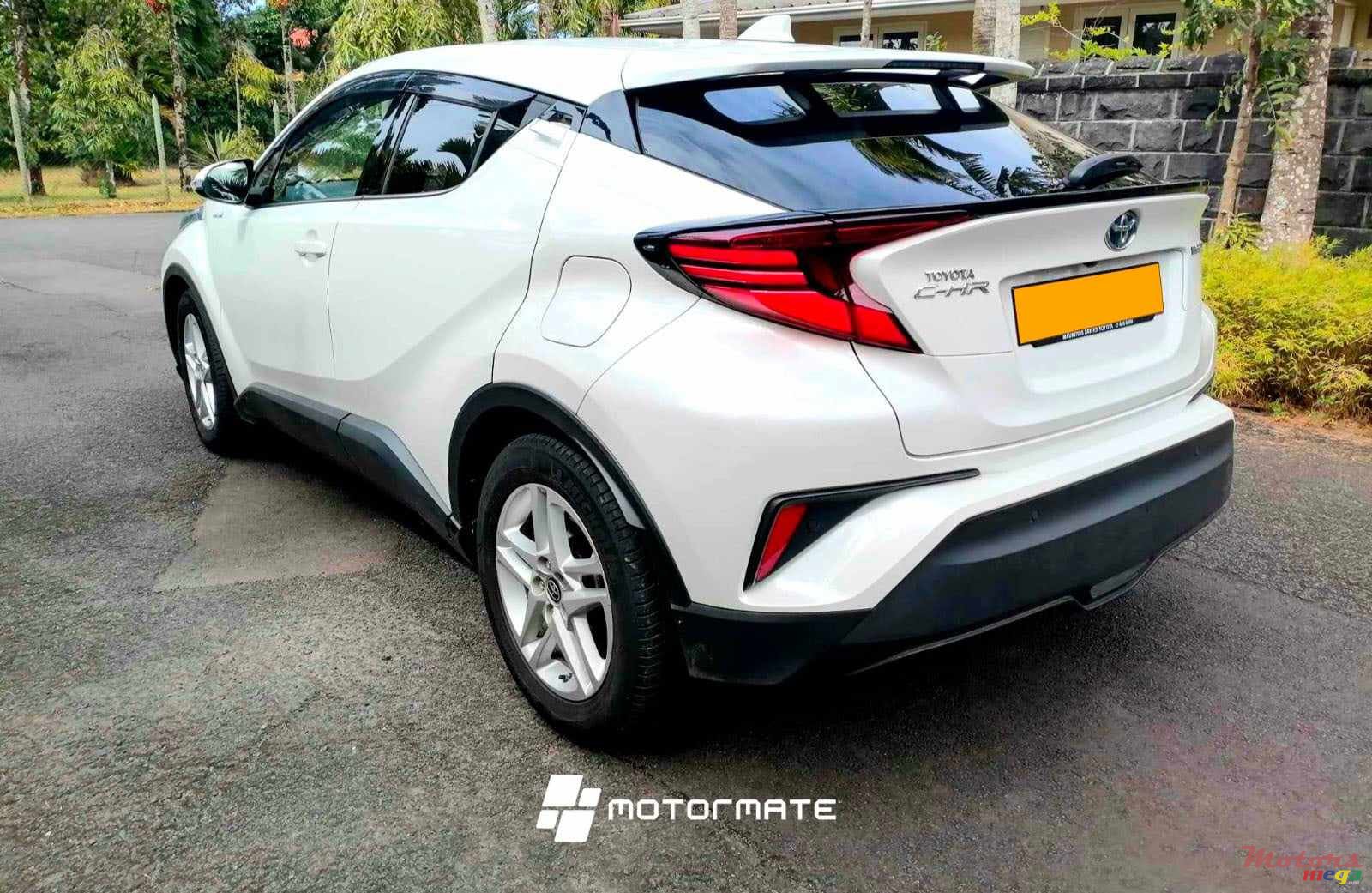 2020' Toyota C-HR 1.8 photo #2