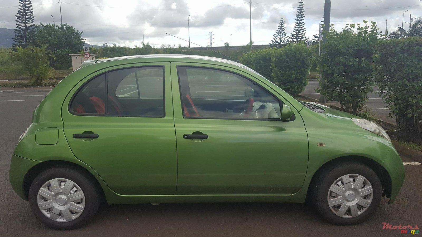 2005' Nissan March photo #4