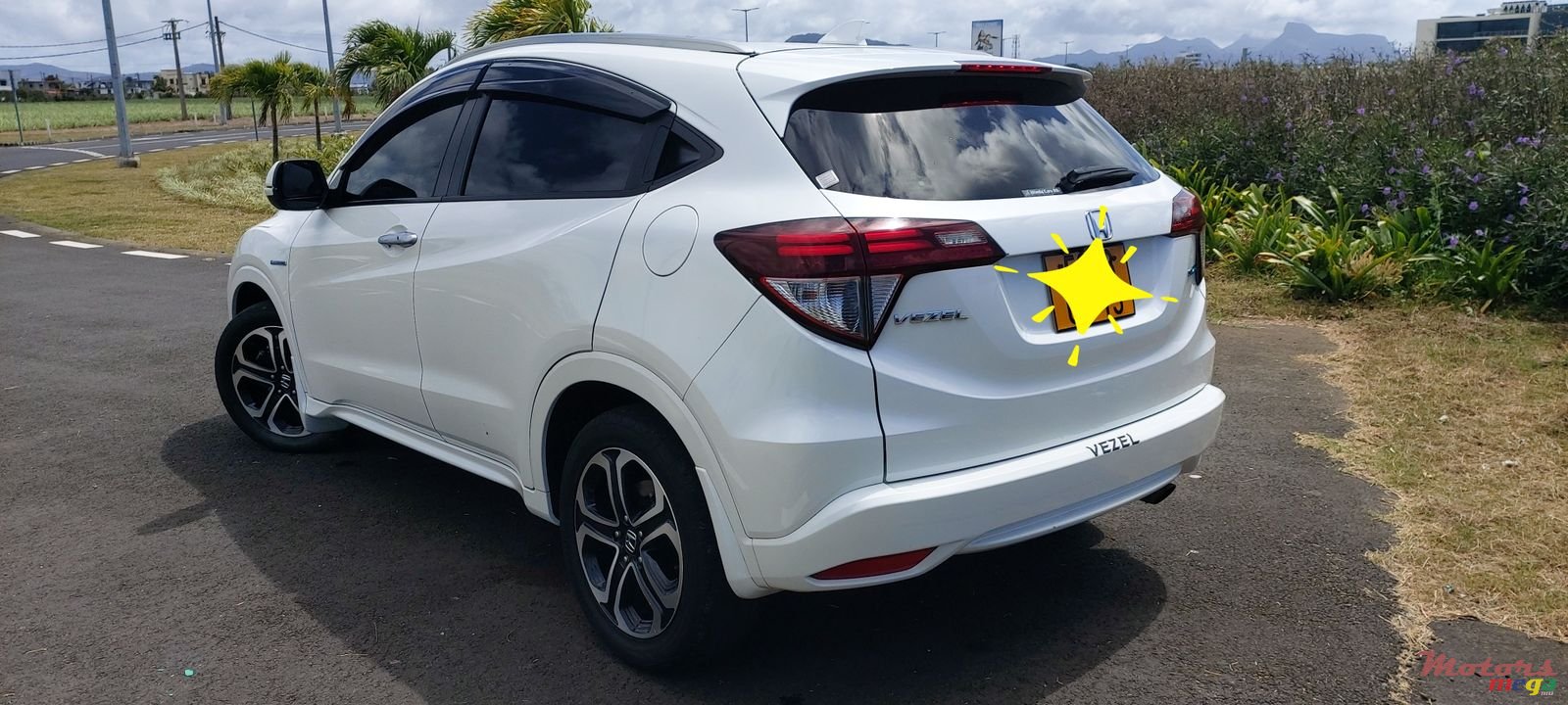 2015' Honda Vezel Z photo #2