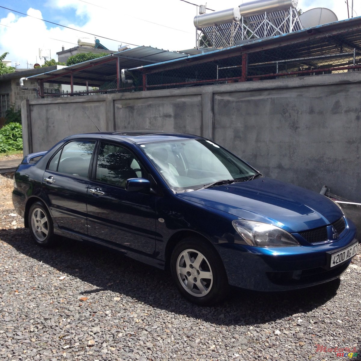 2007' Mitsubishi Lancer photo #1