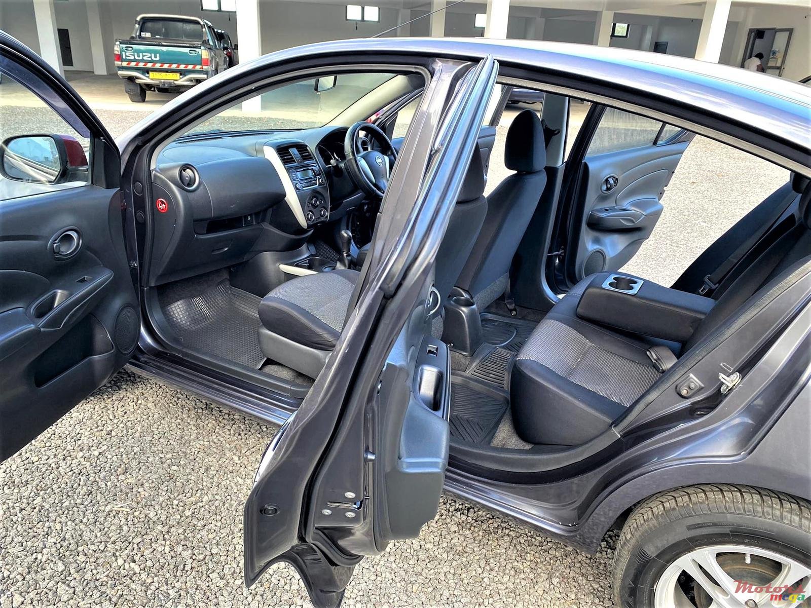 2015' Nissan Almera Manual 1.2L photo #6