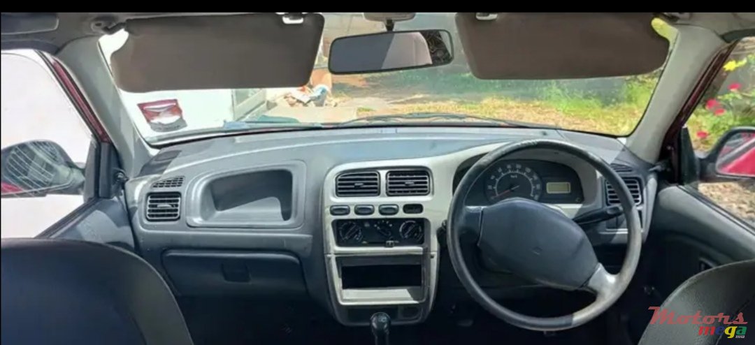 2012' Suzuki photo #2