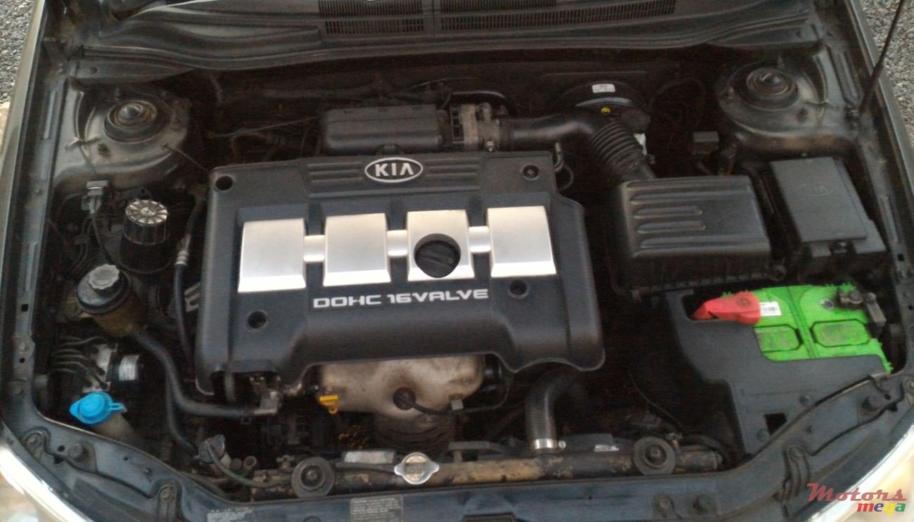 2005' Kia Cerato photo #7