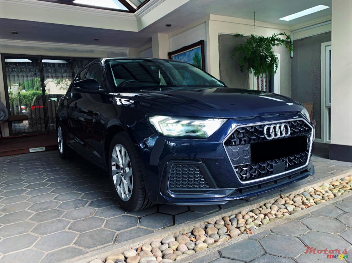 2021' Audi A1 Sportback photo #2