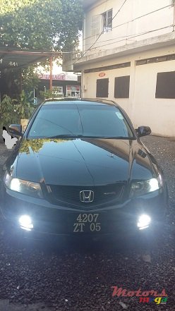 2005' Honda Accord EuroR photo #2