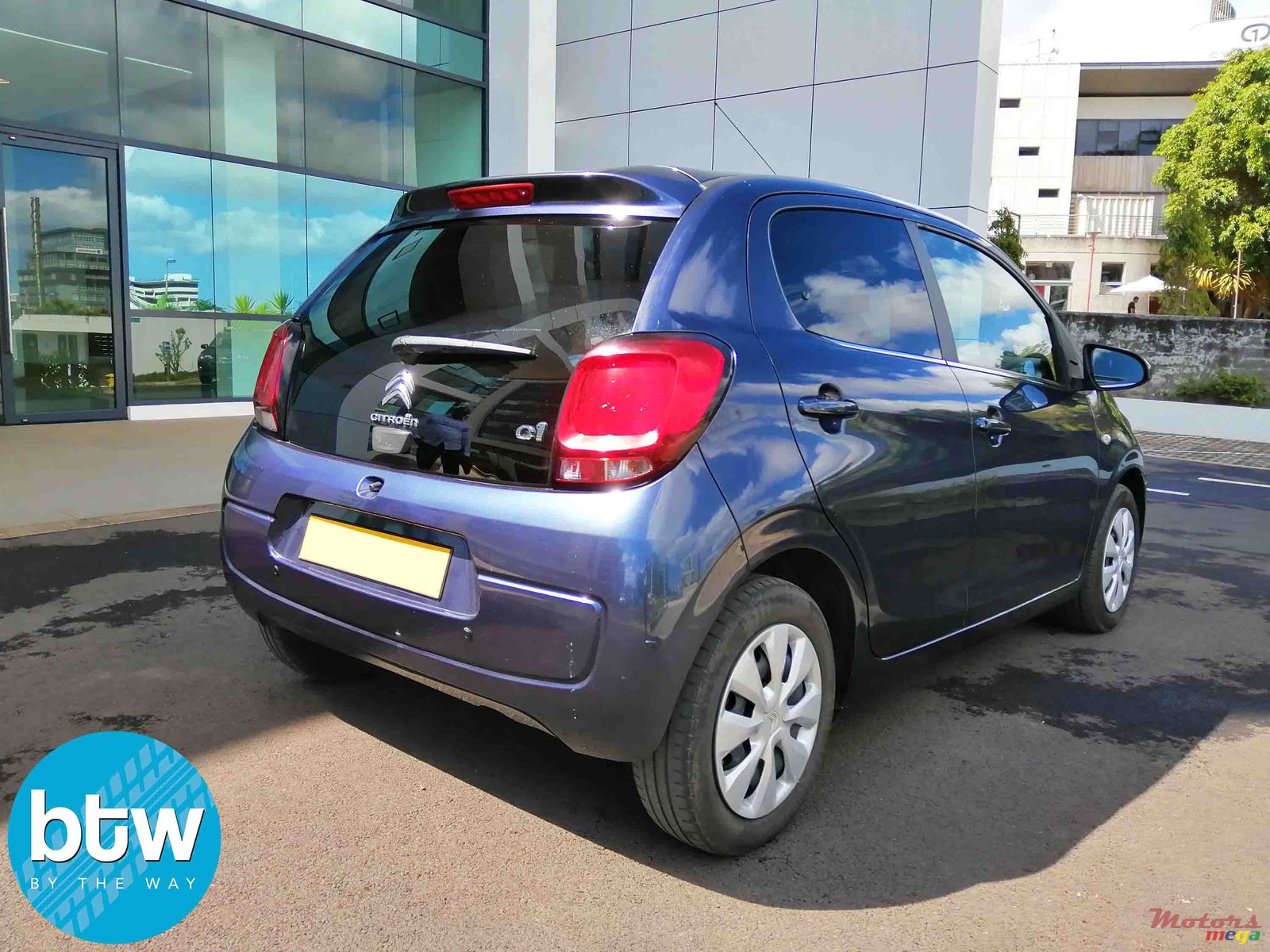 2015' Citroen C1 photo #3