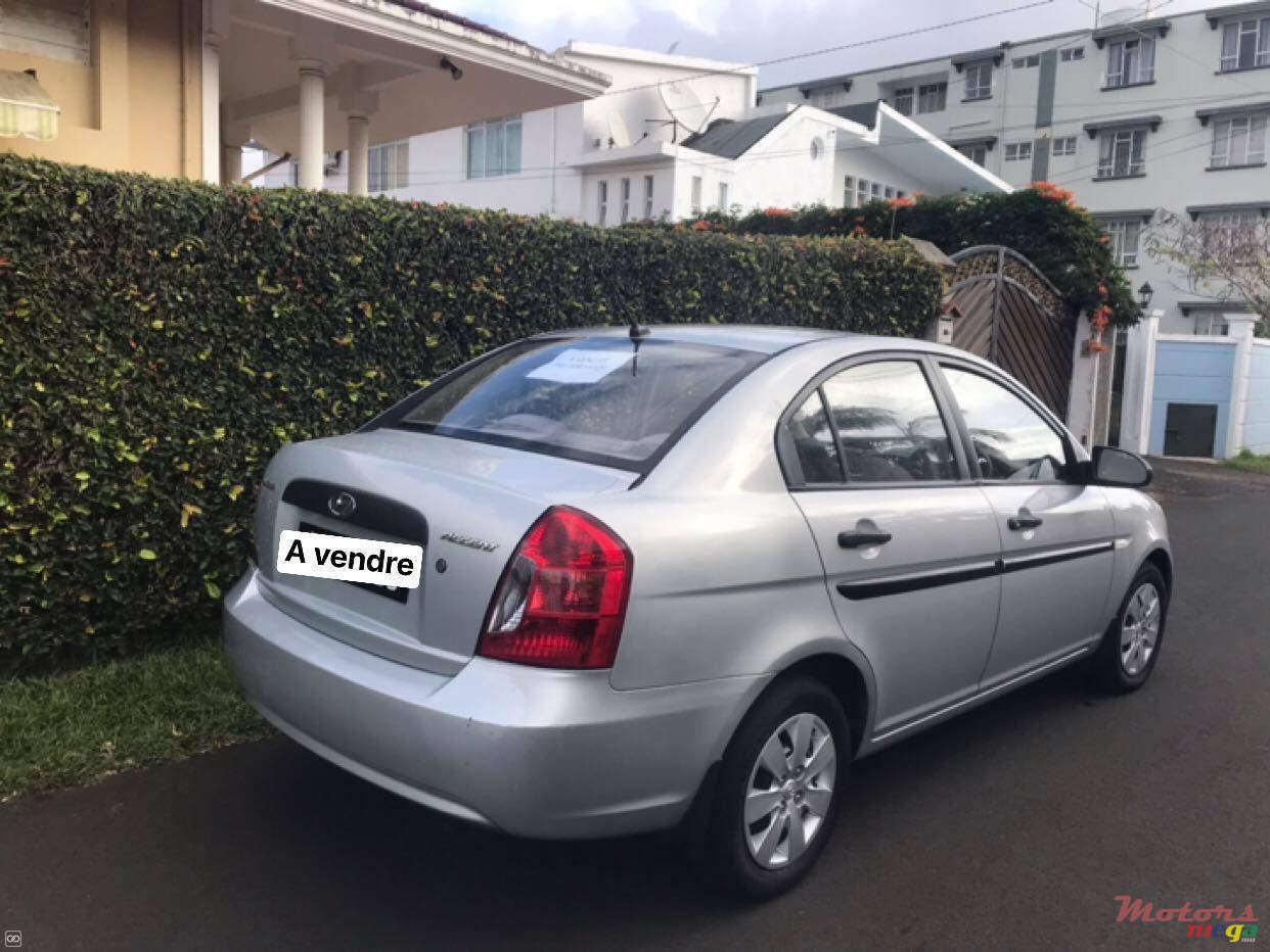 2008' Hyundai Accent photo #3