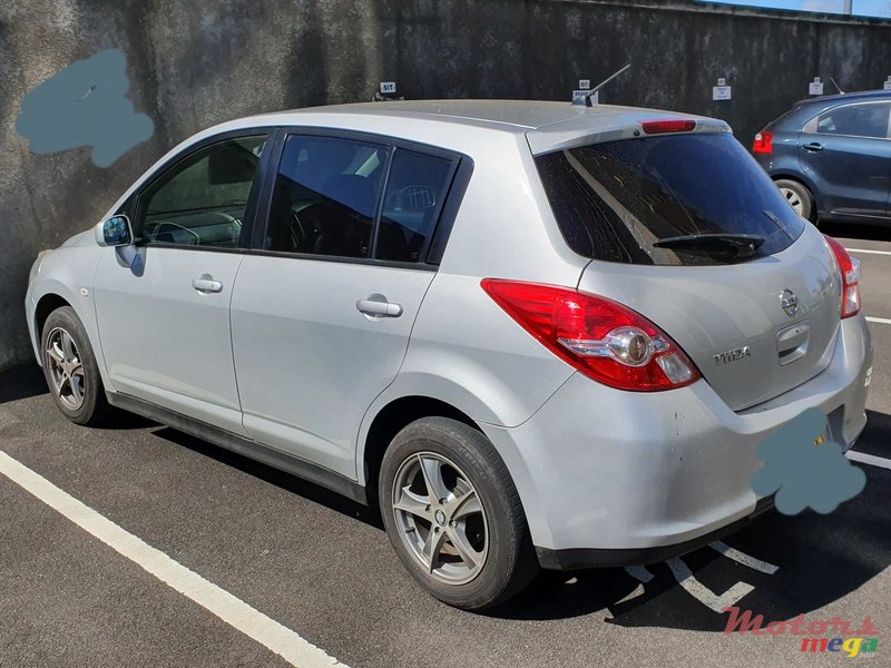 2012' Nissan Tiida photo #4