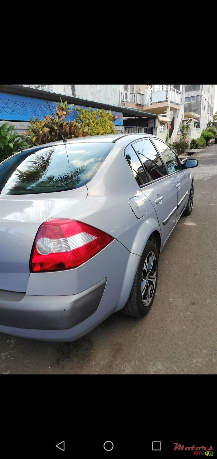 2003' Renault Megane photo #2