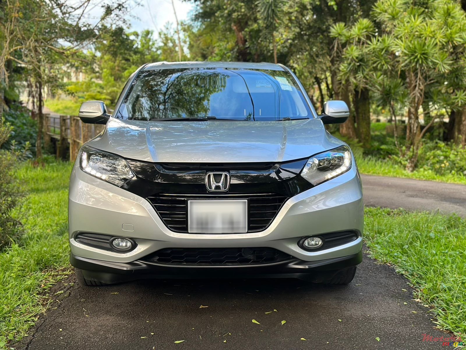 2014' Honda Vezel photo #1