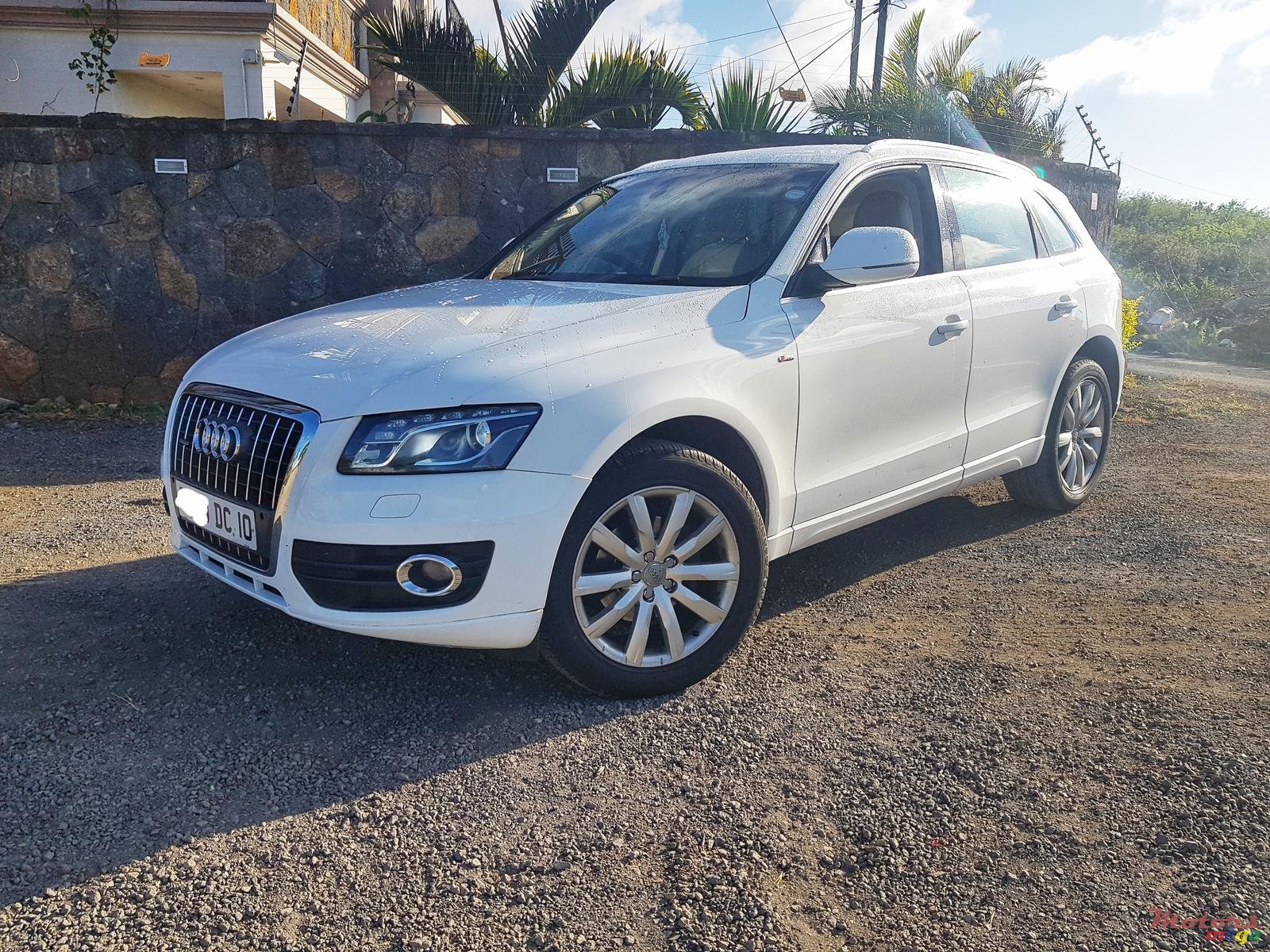 2010' Audi Q5 photo #7