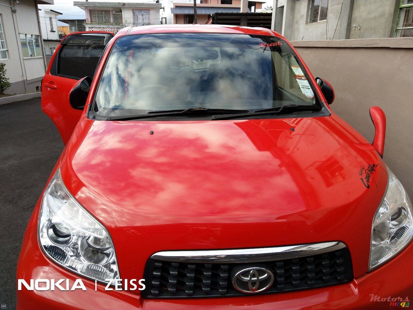 2010' Toyota photo #3