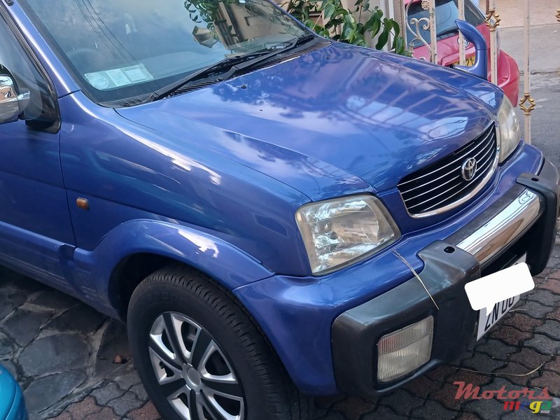 2000' Toyota Cami SUV photo #1