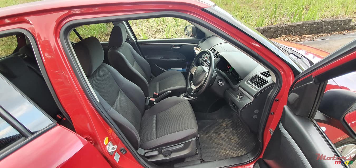 2014' Suzuki Swift photo #2