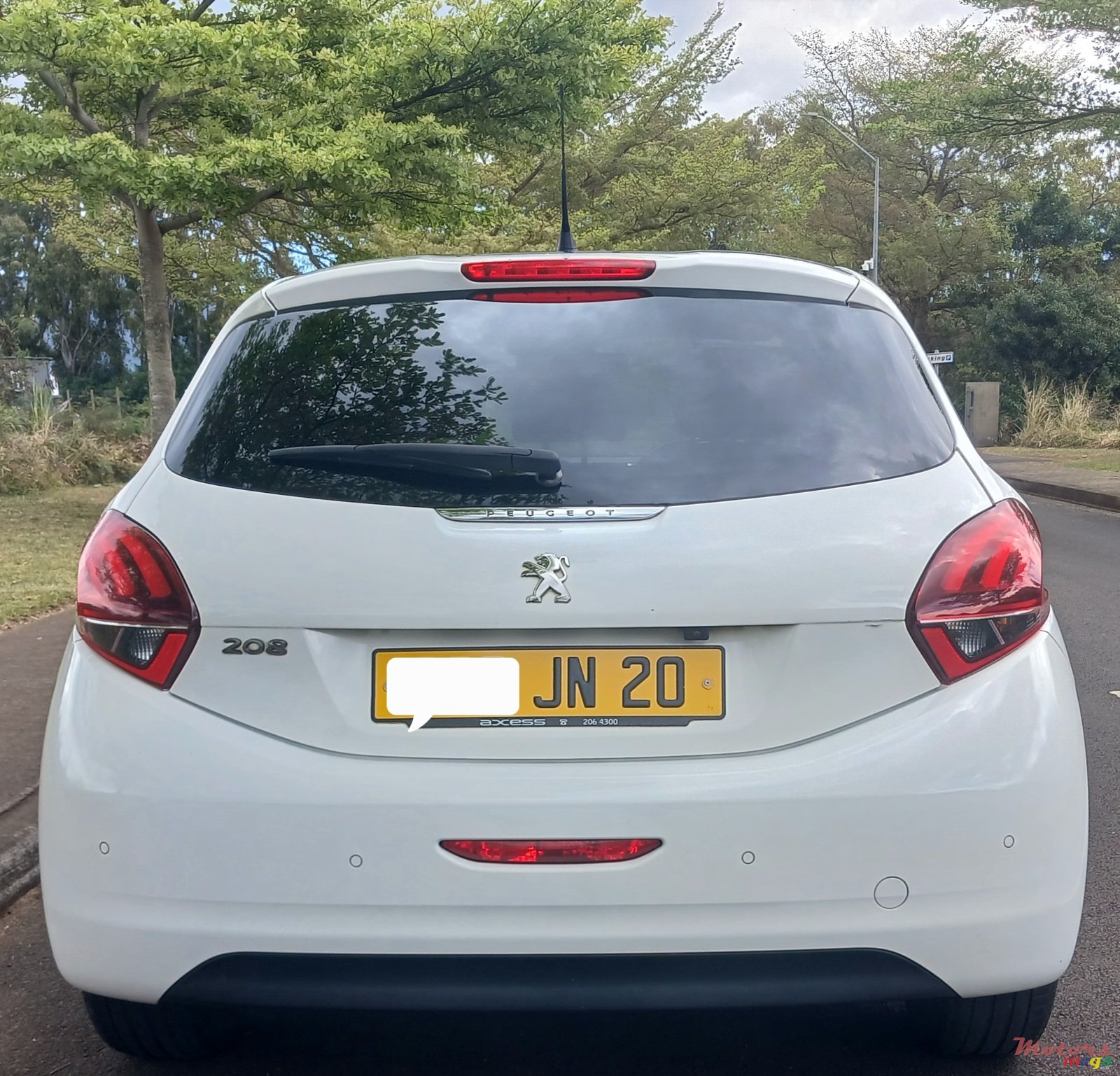 2020' Peugeot 208 photo #3