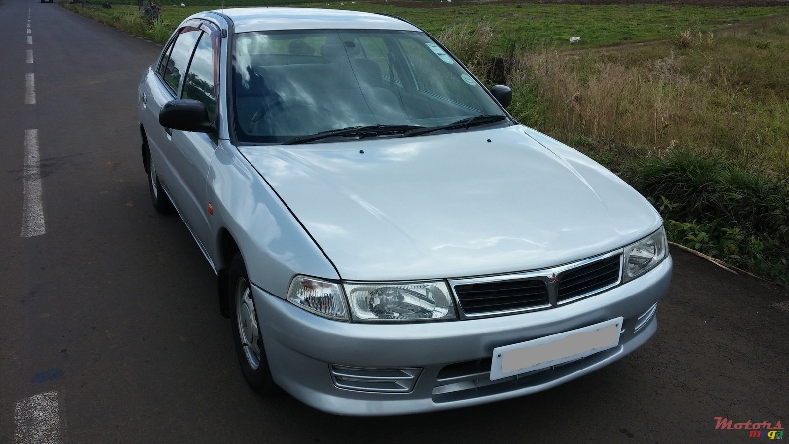 1998' Mitsubishi Lancer photo #1