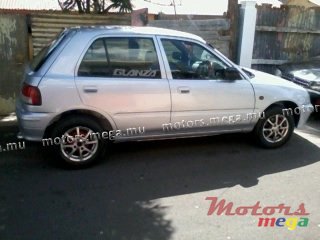 1997' Daihatsu Charade photo #1