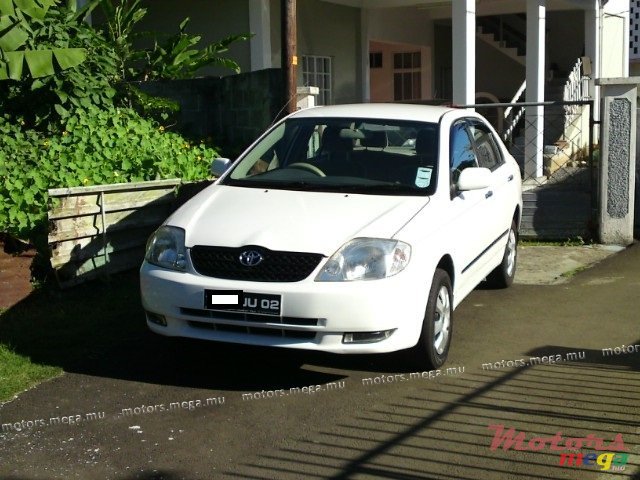 2002' Toyota Corolla NZE LOCAL GLI photo #1