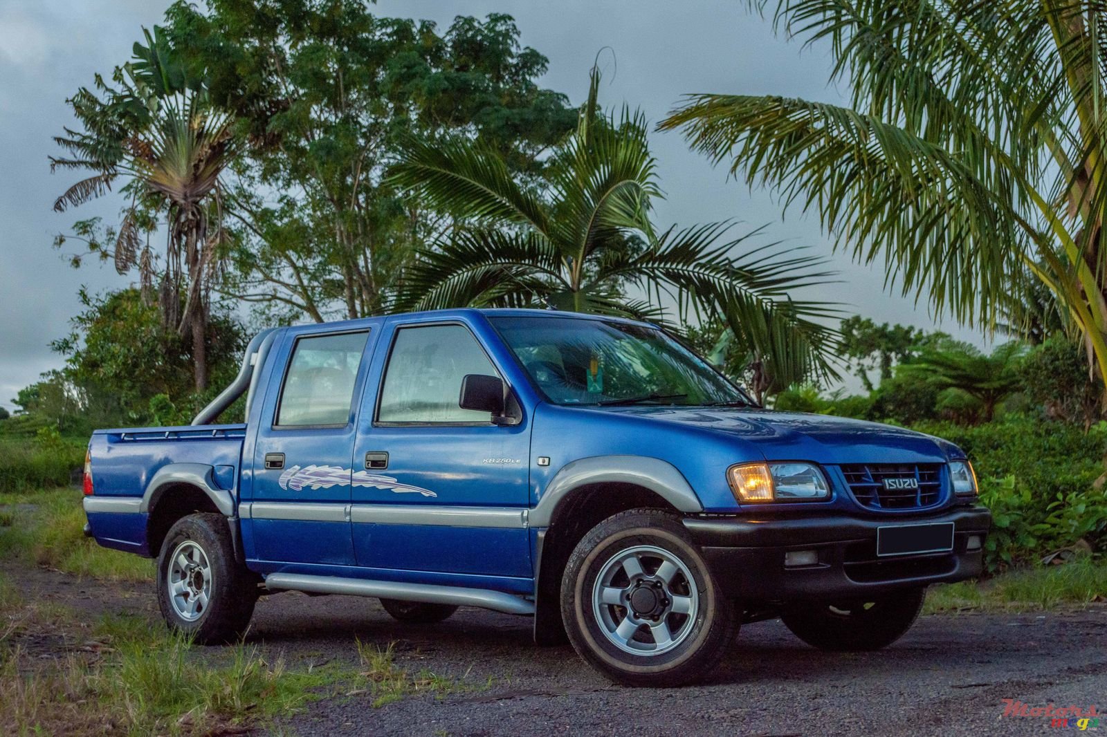 2003' Isuzu KB Series 250 4x2 Turbo photo #1