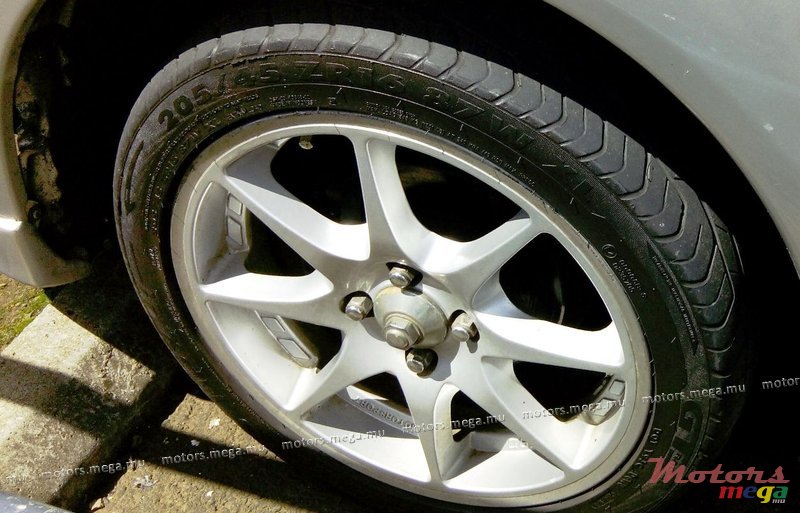 1999' Mitsubishi photo #4