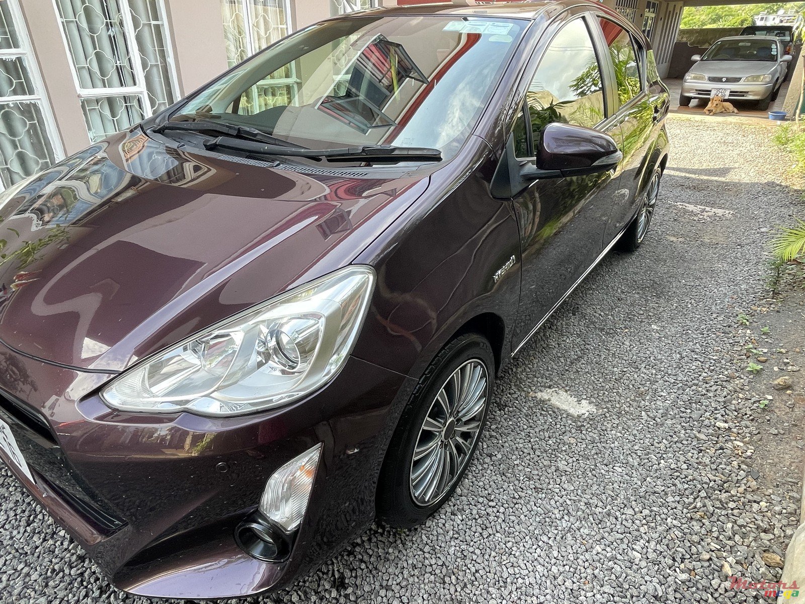 2016' Toyota Aqua photo #5