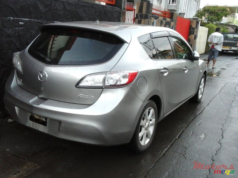 2009' Mazda Axela photo #2