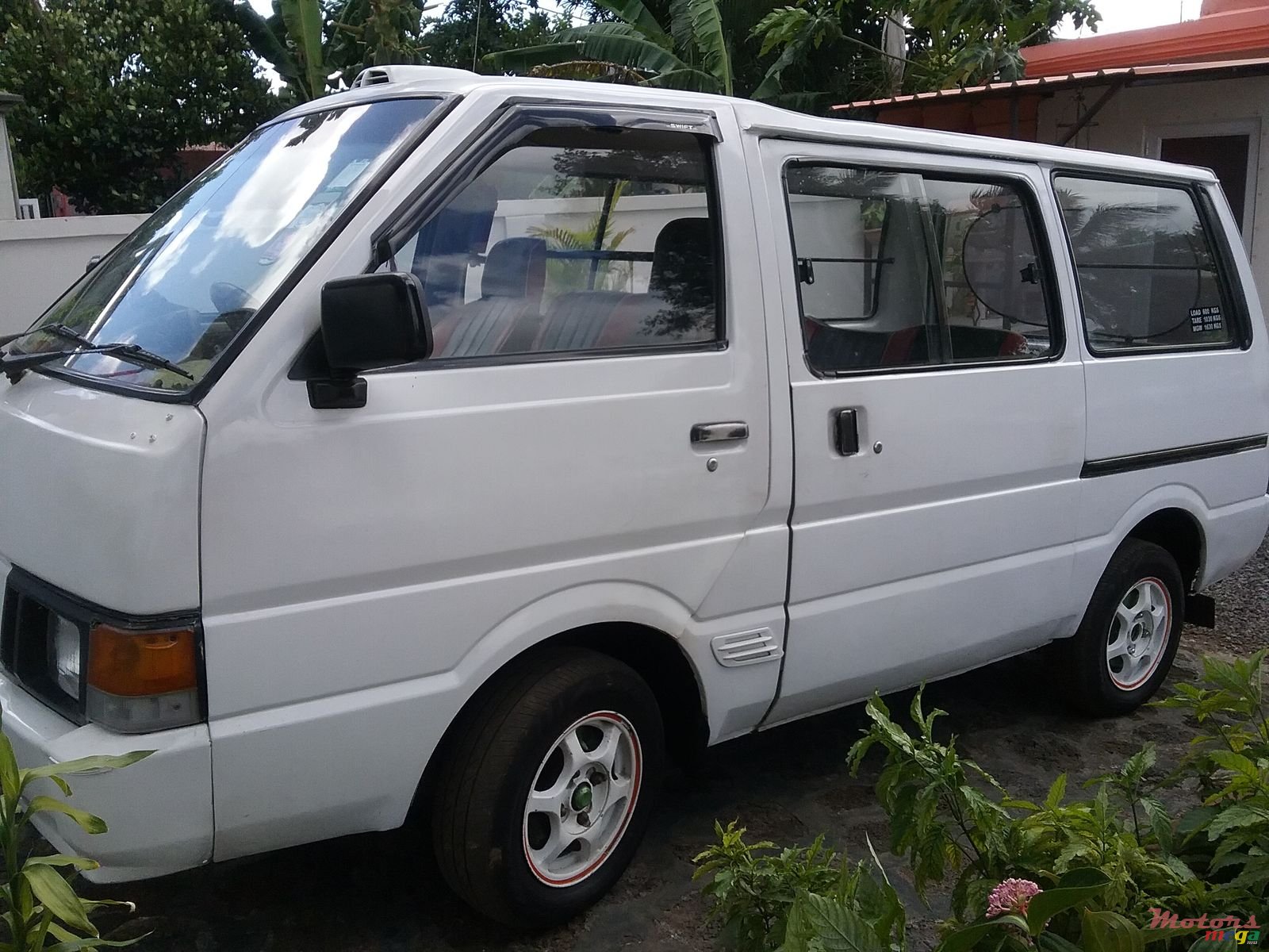 1991' Nissan Vanette pass photo #4