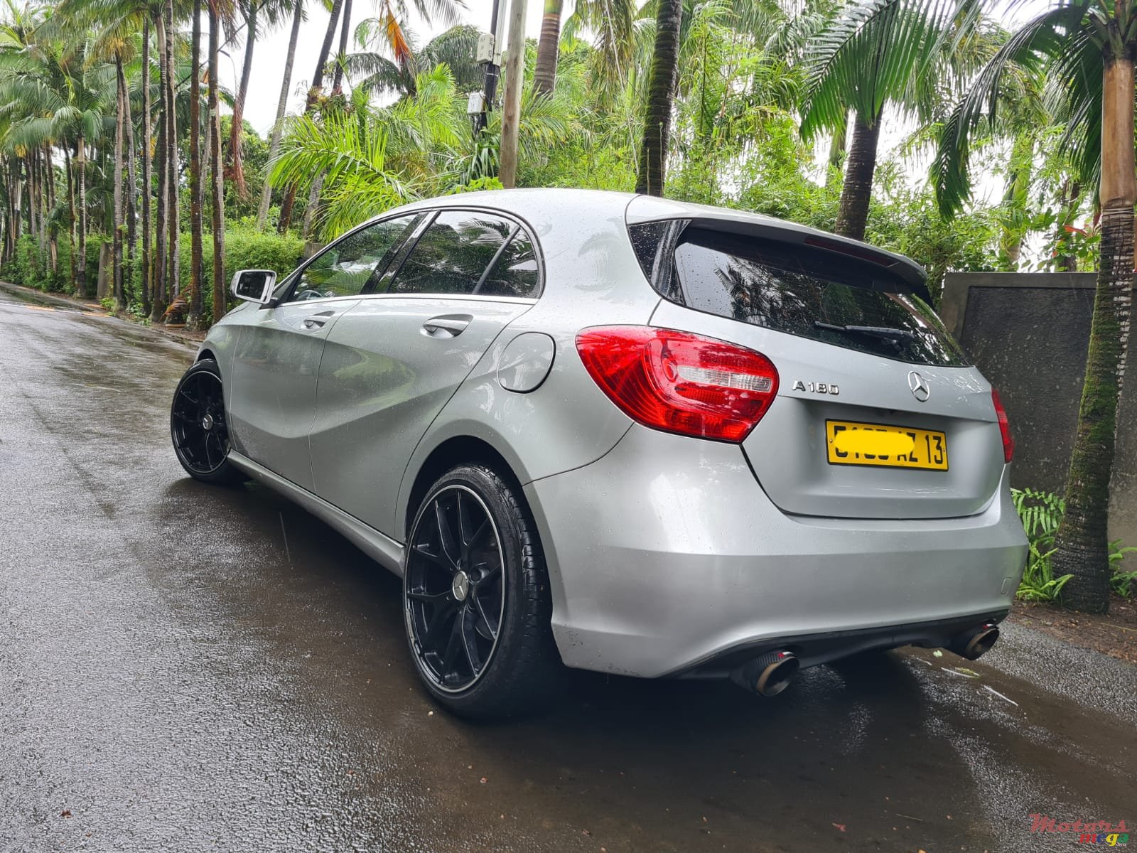 2013' Mercedes-Benz A 180 photo #2