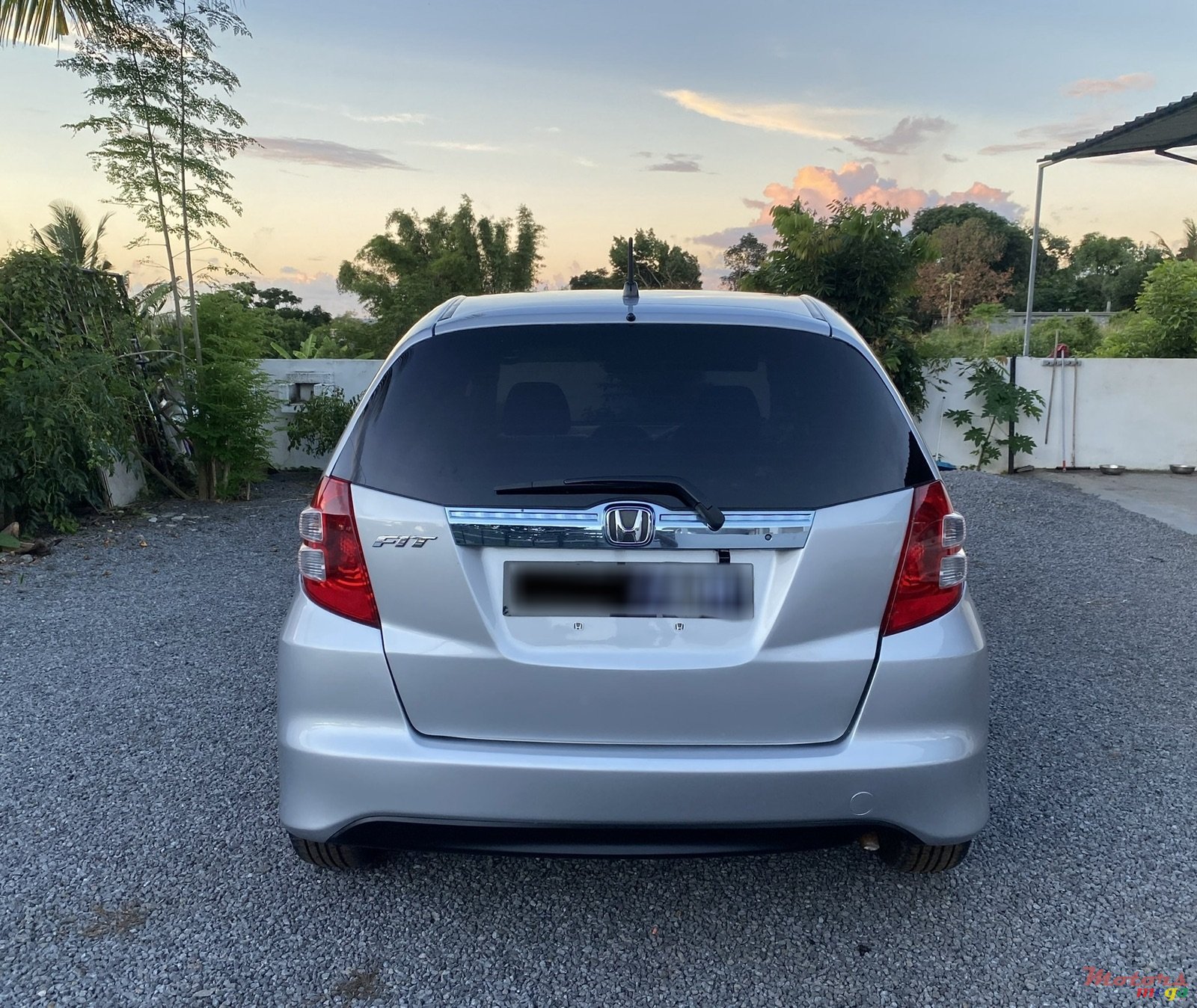 2010' Honda Fit Auto photo #3