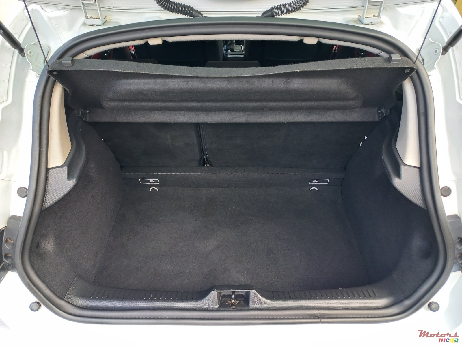 2014' Renault Clio CLIO 4 DYNAMIQUE photo #6