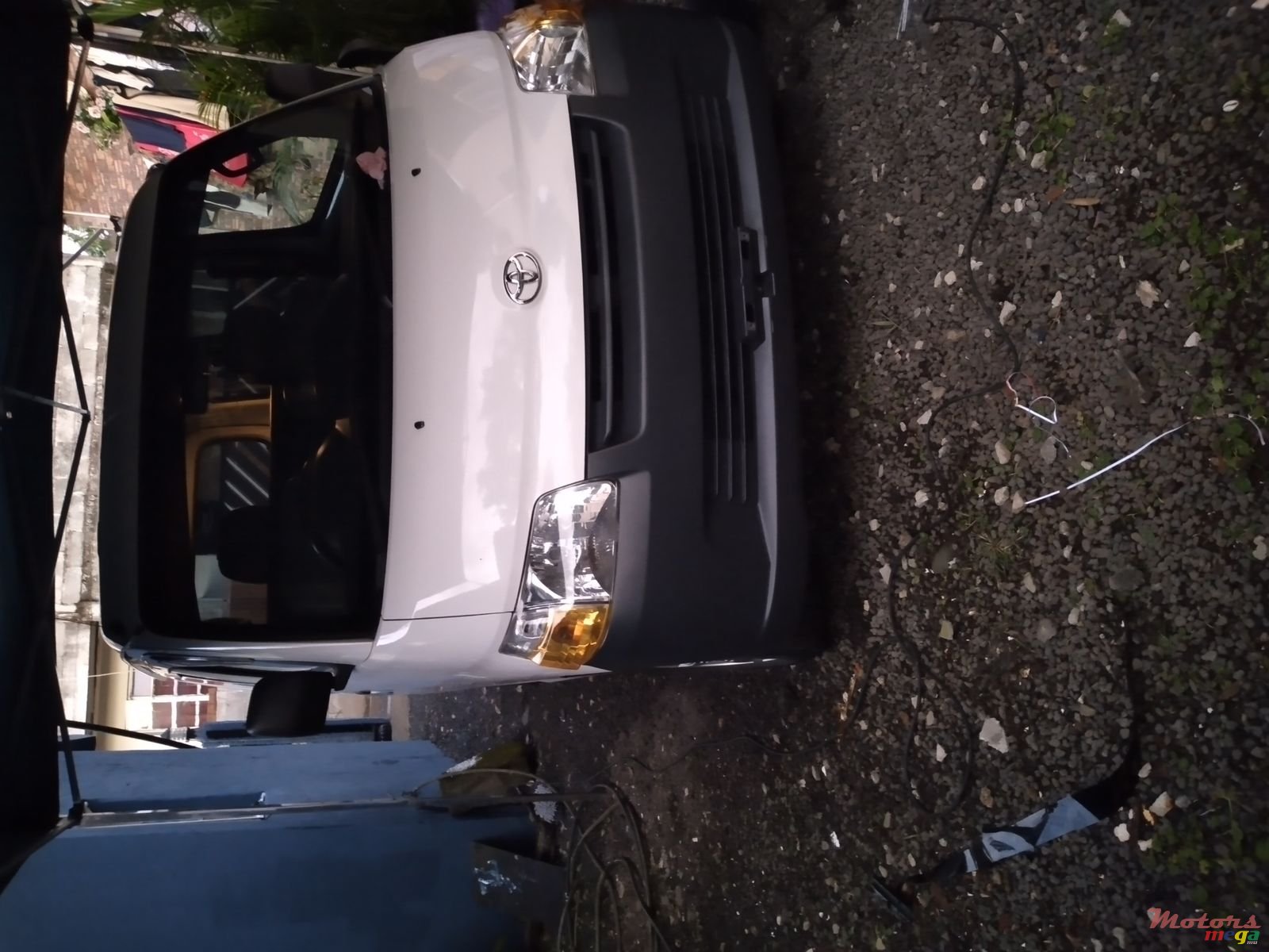 2016' Toyota photo #3