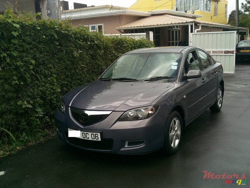 2006' Mazda 3 photo #1