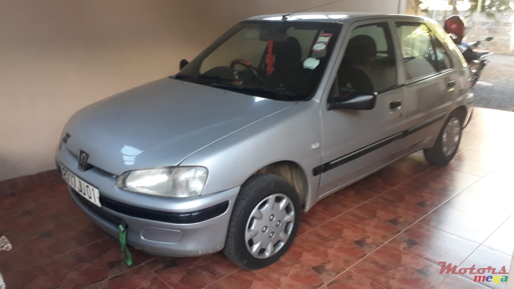 2001' Peugeot 106 photo #2