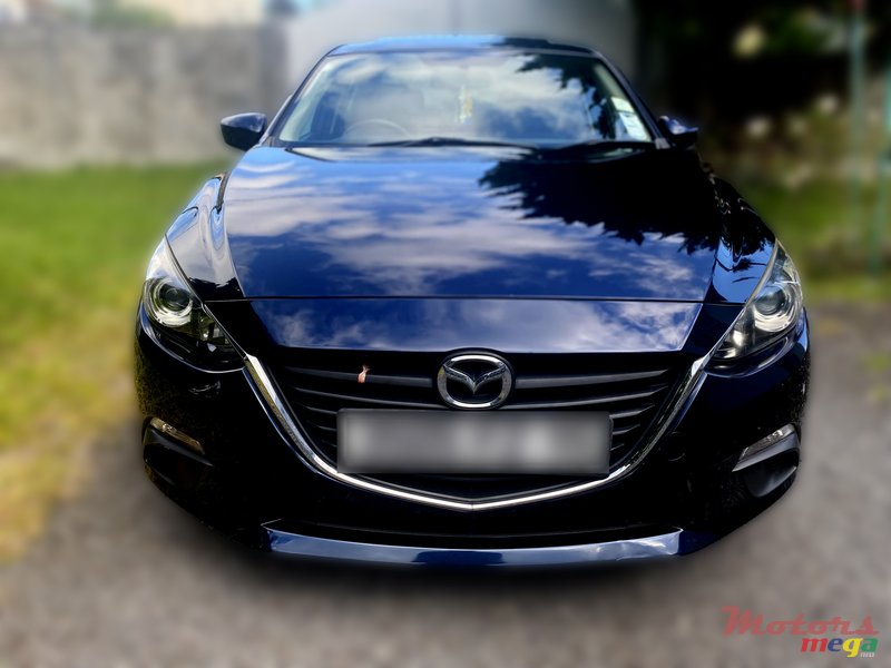 2015' Mazda 3 photo #5