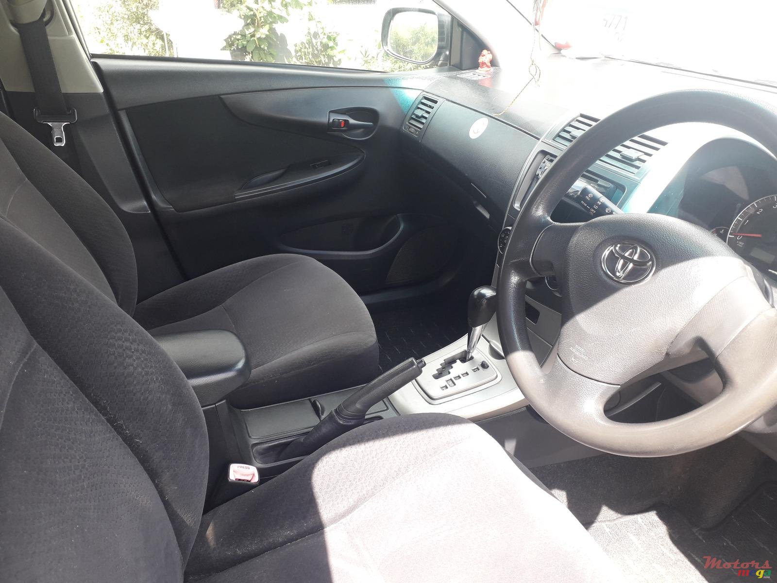 2010' Toyota Fielder Automatic photo #4