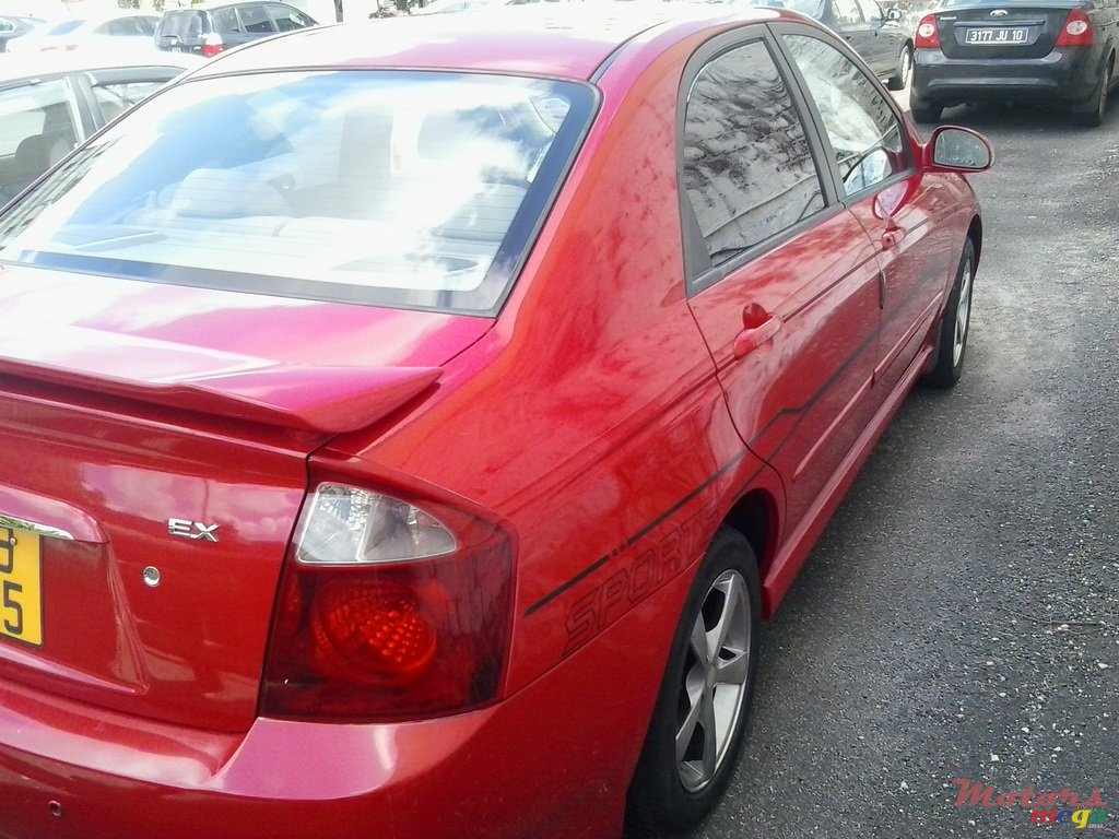 2005' Kia Cerato photo #3