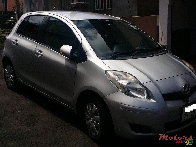 2010' Toyota Vitz photo #1