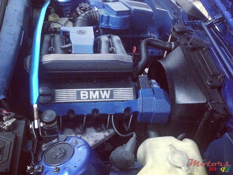 1989' BMW 3 Series Sedan E30 318i photo #7