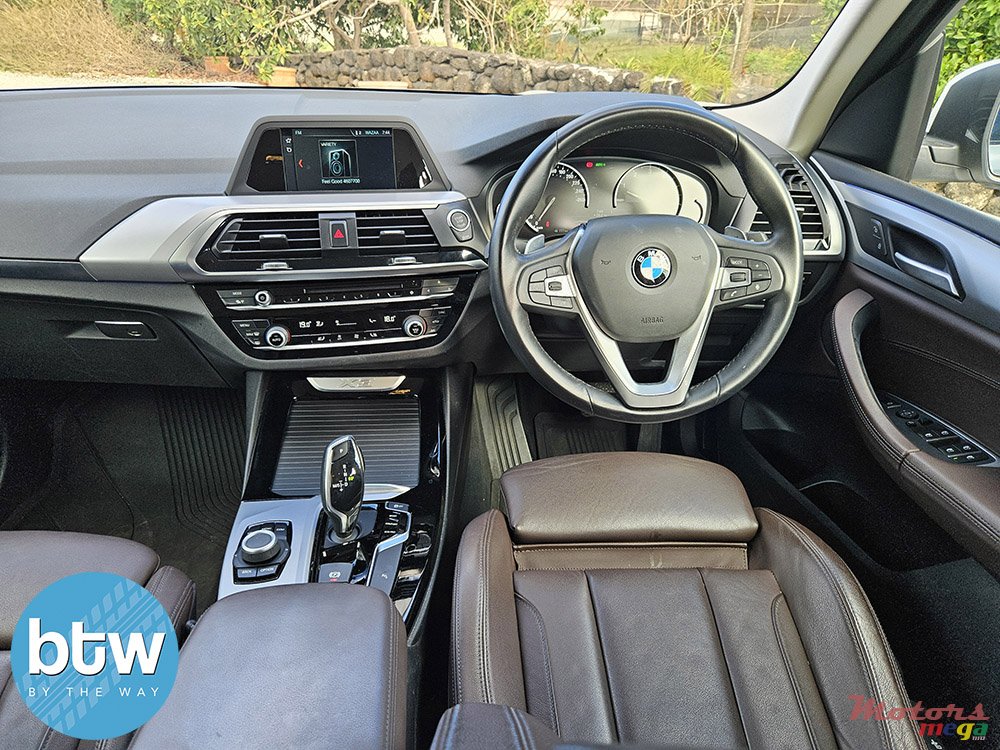 2018' BMW X3 sDrive 20i photo #6