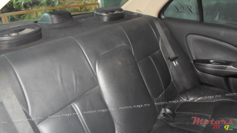 2004' Nissan photo #4