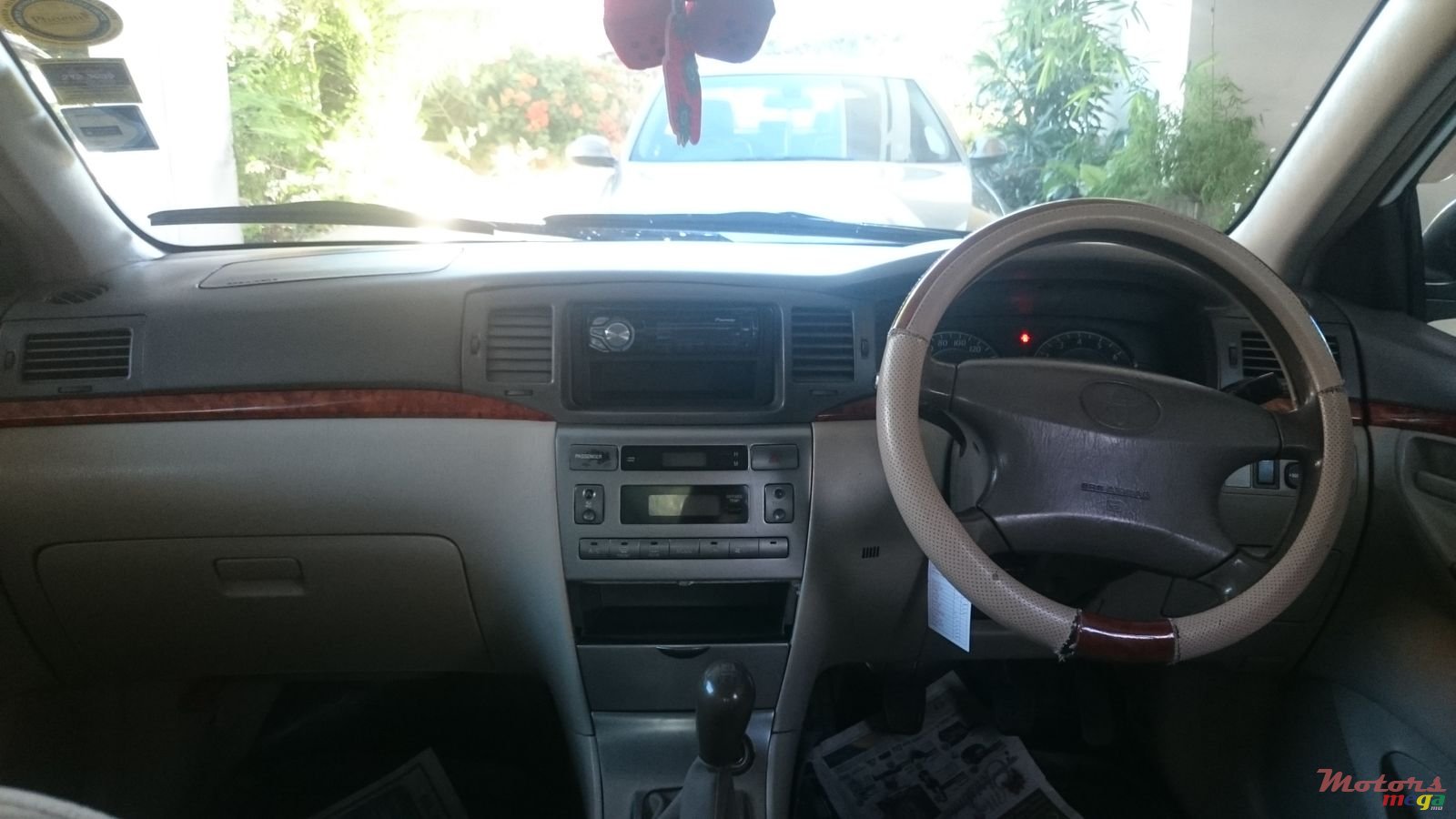 2005' Toyota Corolla NZE Grade X 40th anniversary photo #5