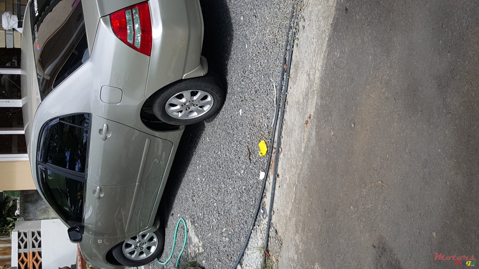 2006' Toyota Corolla photo #1