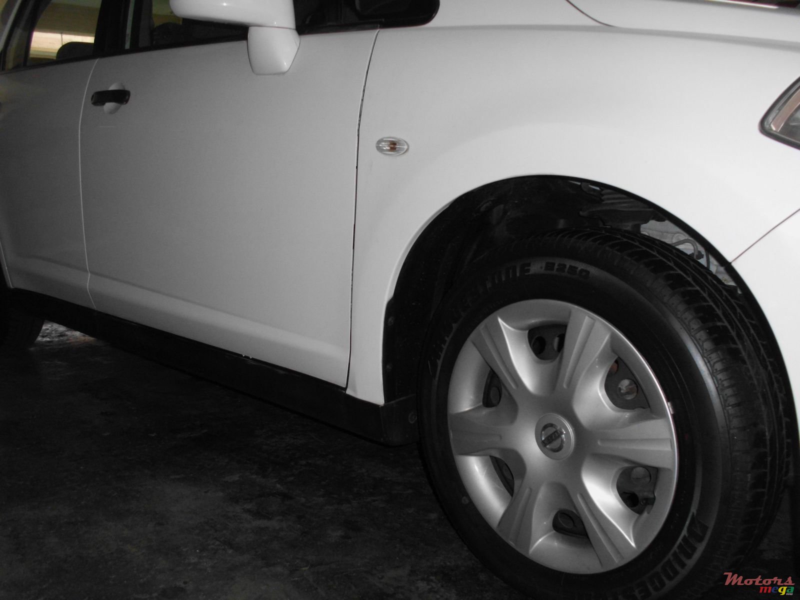 2010' Nissan Tiida never run in Mauritius photo #3