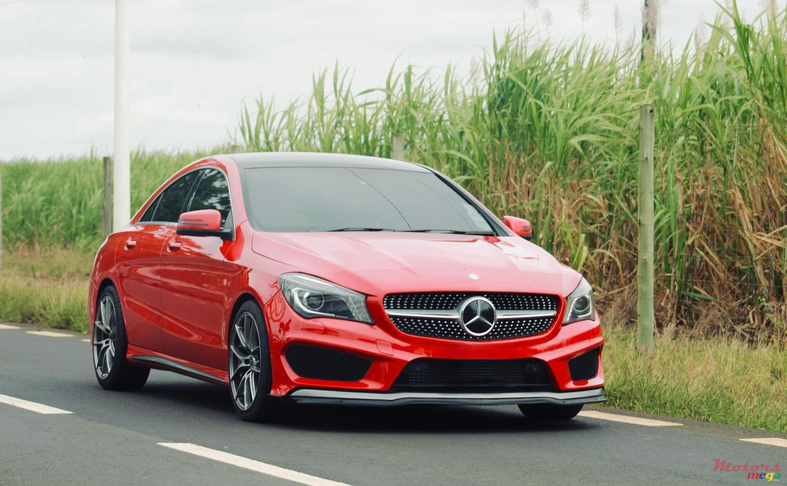 2013' Mercedes-Benz CLA 180 photo #3