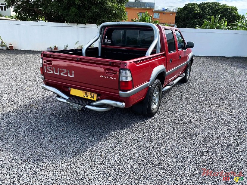 2004' Isuzu KB Series KB300 LX-TDI photo #1