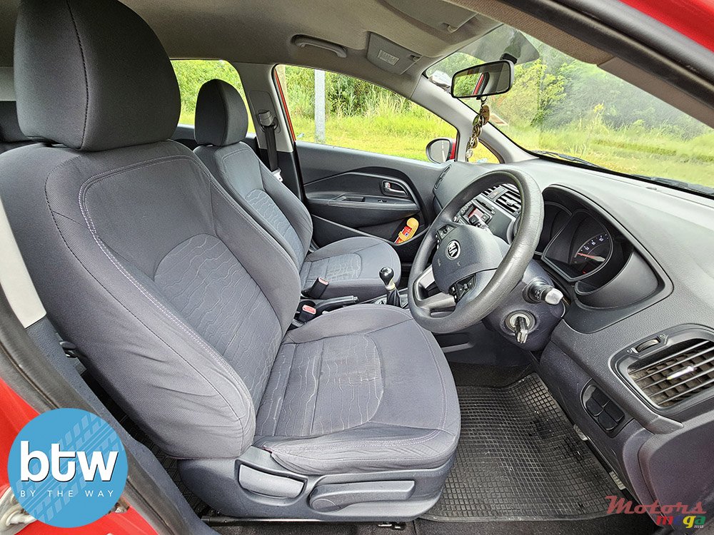 2013' Kia Rio EX photo #5