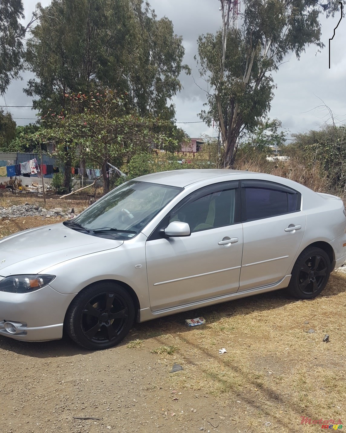 2005' Mazda 3 Full Option photo #4