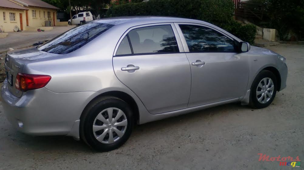 2012' Toyota Corolla photo #3